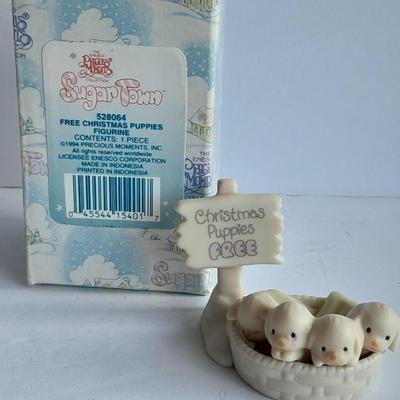 Enesco Precious Moments Collection Sugar Town Free Christmas Puppies Figurine