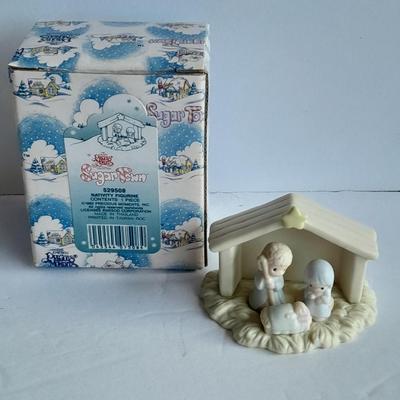 Enesco Precious Moments Collection Sugar Town Nativity Figurine