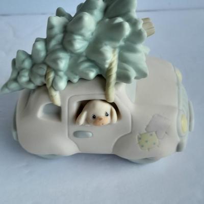Enesco Precious Moments Collection Sugar Town Car Figurine