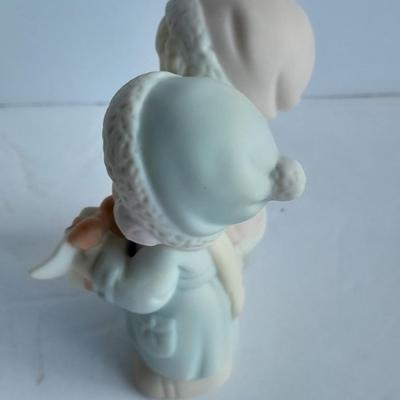 Enesco Precious Moments Collection Sugar Town Tammy and Debbie Bearing Gifts Figurine