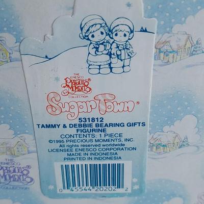 Enesco Precious Moments Collection Sugar Town Tammy and Debbie Bearing Gifts Figurine