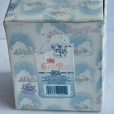 Enesco Precious Moments Collection Sugar Town Tammy and Debbie Bearing Gifts Figurine