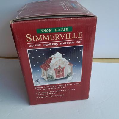 Snow House Simmerville Electric simmering Potpourri pot