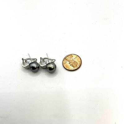 766 14k White Gold Black Pearl and Diamond Earrings