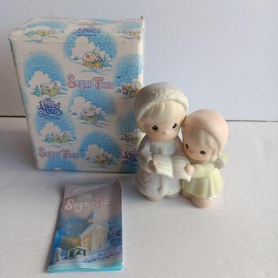 Enesco Precious Moments Sugar Town Collection Aunt Ruth and Aunt Dorothy Figurine