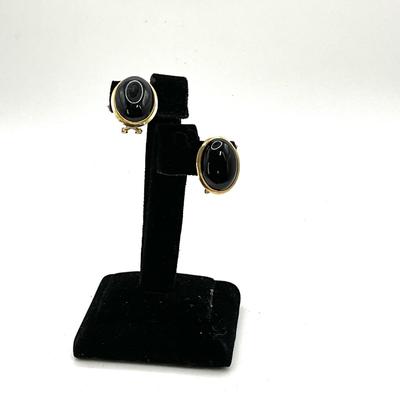 767 14k Yellow Gold and Black Onyx Pierced Omega Back Earrings
