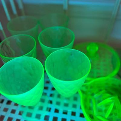 Lot Uranium Depression Glass