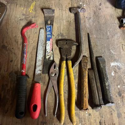 Pliers & Hammers (BG-MG)