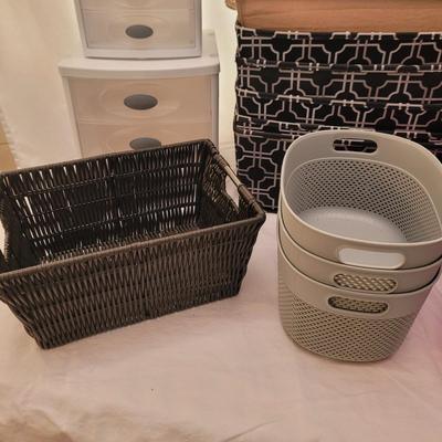 Large Assortment of Storage Baskets and Bins (K-CE)