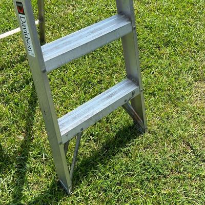 DAVIDSON ~ 6FT Aluminum Ladder
