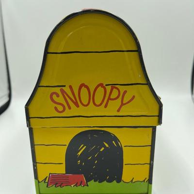 Vintage Snoopy Lunch Box