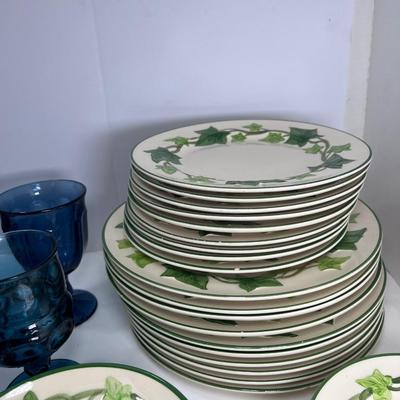 Franciscan ivy set for 10 china and glasses