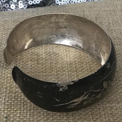 VINTAGE CHINESE SYMBOL ETCHED  STERLING SILVER  CUFF BRACELET
