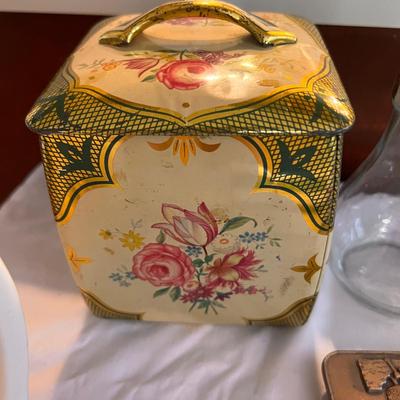 Random Mixed Vintage Collectible Lot
