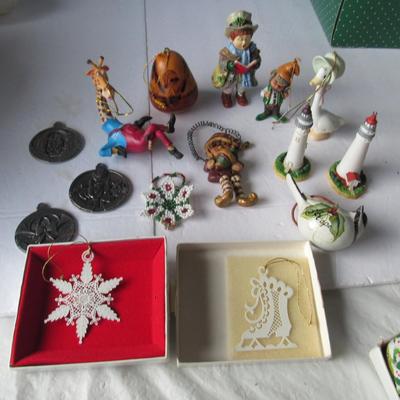 Lot 626:  Lot of Christmas Ornaments