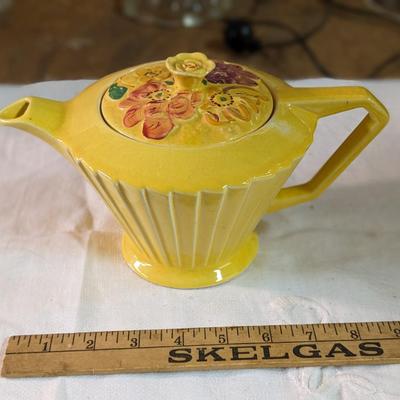 Vintage Sadler Yellow Floral Gold Trim Teapot