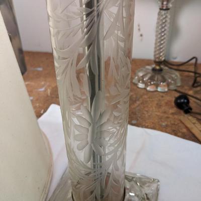 Vintage Lovely Table Lamp Clear Etched Glass Base
