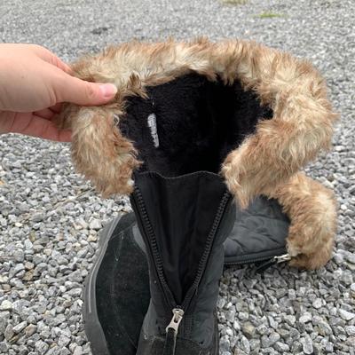 Boots & Cold Weather Shoes by Sorel, Lands End, & More, Size 7/7.5 (S-HS)