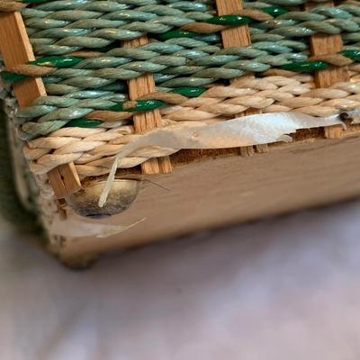 Wiss Pinking Shears, Velvet Fabric, & a Well-Stocked Sewing Kit (GB-HS)