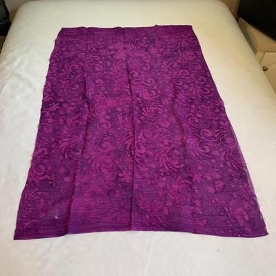 Wiss Pinking Shears, Velvet Fabric, & a Well-Stocked Sewing Kit (GB-HS)