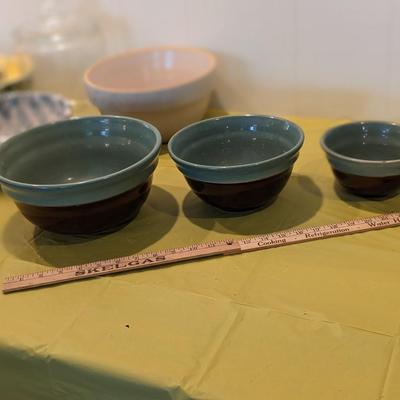 Set of 3 Bowls, Homer Laughlin?