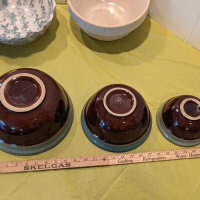 Set of 3 Bowls, Homer Laughlin?