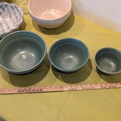 Set of 3 Bowls, Homer Laughlin?