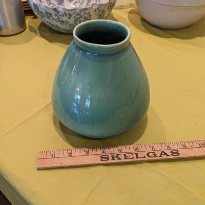 Red Wing Sweet Vase