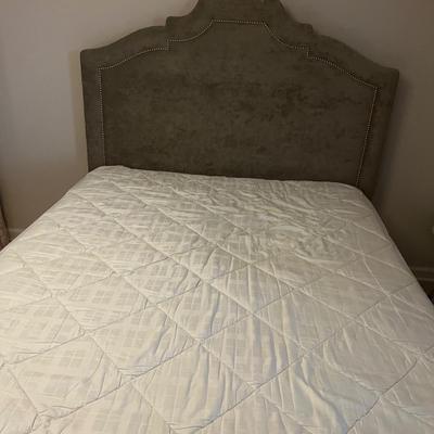 Padded & Upholstered Queen Headboard & Bed Frame (BR2-MG)