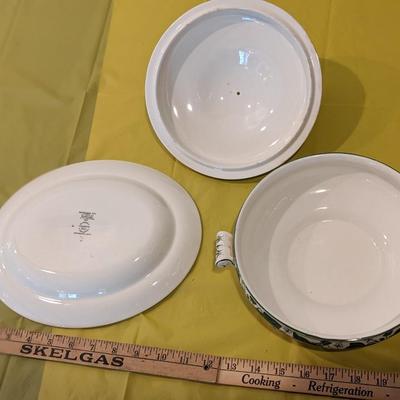 Vintage WEDGWOOD England Napoleon Ivy Vegetable Dish & Plate