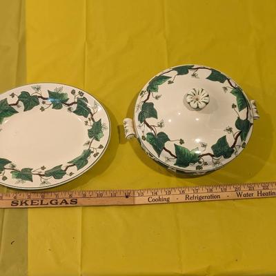 Vintage WEDGWOOD England Napoleon Ivy Vegetable Dish & Plate