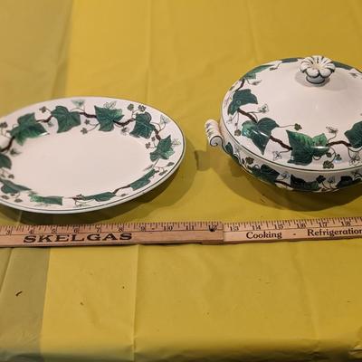 Vintage WEDGWOOD England Napoleon Ivy Vegetable Dish & Plate
