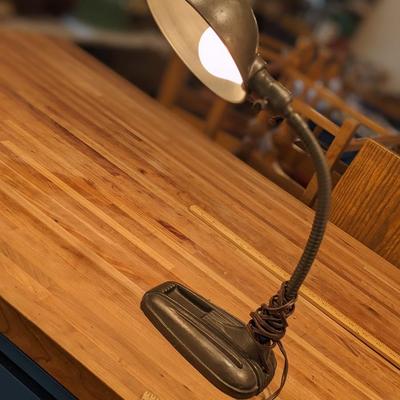 Vtg Cast Iron Goose Neck Desk Lamp