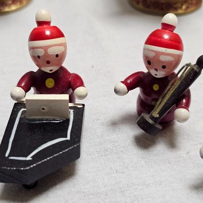 Vintage Christmas Elegance w/ Fitz and Floyd (BO-JS)