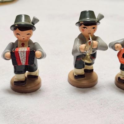 Vintage Christmas Elegance w/ Fitz and Floyd (BO-JS)