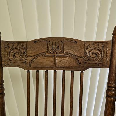 Vintage Carved Oak Rocking Chair  (BO-JS)