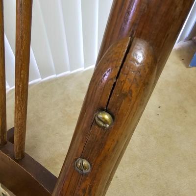 Vintage Carved Oak Rocking Chair  (BO-JS)