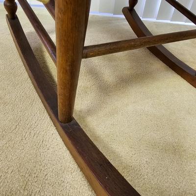 Vintage Carved Oak Rocking Chair  (BO-JS)