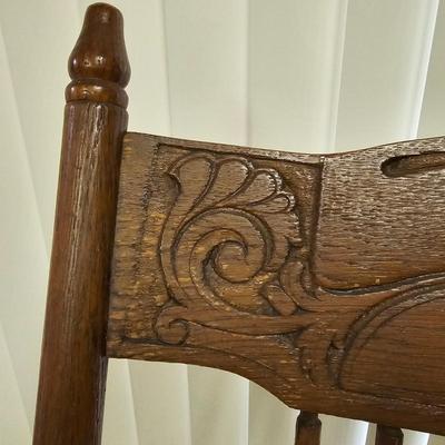Vintage Carved Oak Rocking Chair  (BO-JS)