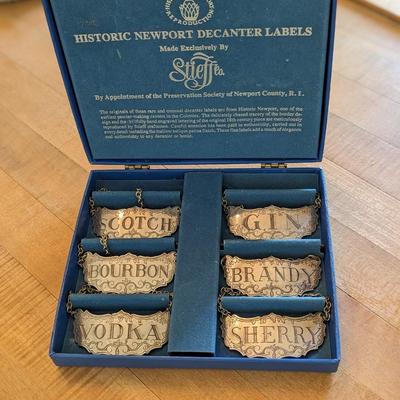 VINTAGE BOXED KIRK STIEFF HISTORIC NEWPORT R.I. PEWTER DECANTER LABELS