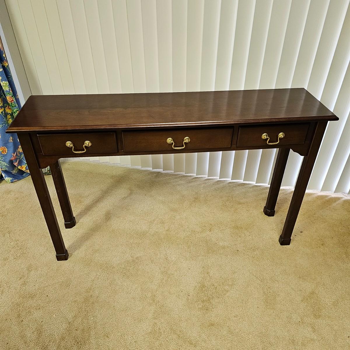 Bombay Co. Sofa Table (BLRJS)