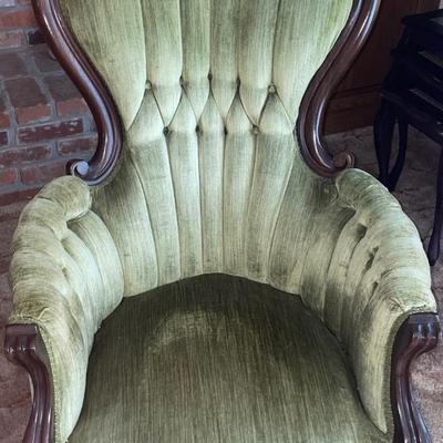 Victorian Parlor Pelham Shell & Lackie Style Chair