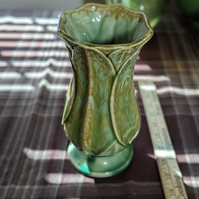 Vintage Cabbage Leaf USA Pottery Vase