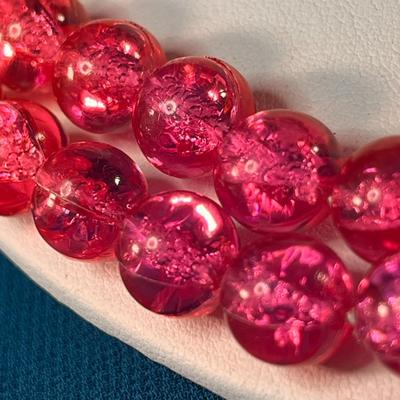SHIMMERY BRIGHT PINK BEAD NECKLACE