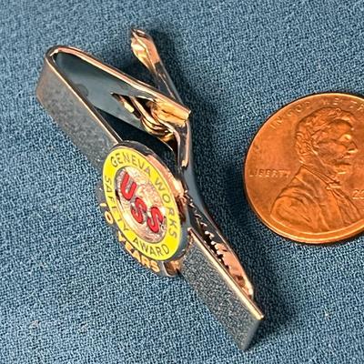 ENAMELED U.S.STEEL GENEVA WORKS 10 YEARS SAFETY AWARD TIE TACK