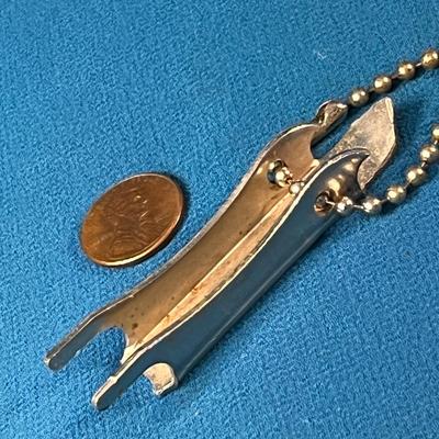 VINTAGE GLENâ€™S SMALL ENGINE PARTS & KITS BOTTLE / CAN OPENER KEY CHAIN