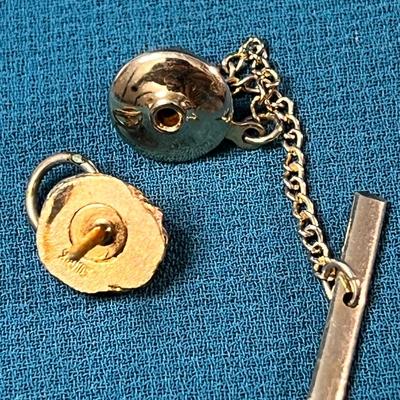LION HEAD DOOR KNOCKER TIE TACK