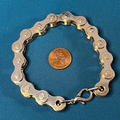 SHINY BICYCLE CHAIN BRACELET 