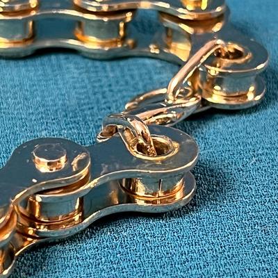 SHINY BICYCLE CHAIN BRACELET 