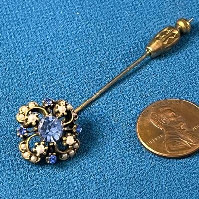 FANCY BLUE RHINESTONE FAUX PEARL STICK PIN FANCY END
